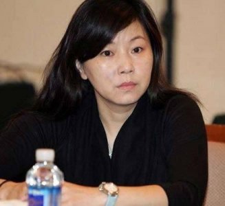 ​周继红北京2亿豪宅被查封，儿子移民，老公是羽毛球教练