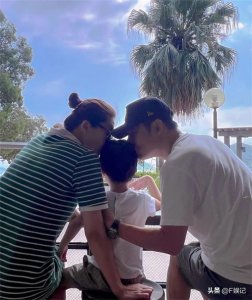 ​周丽淇和老公傅程鹏带儿子去澳门度假 夫妻俩与儿子轮流开心合影