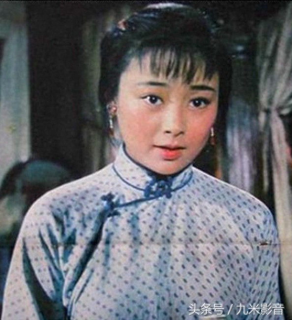 电影演员张瑜的一组怀旧美照，你觉得印象最深的是哪一张