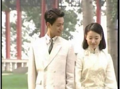 董洁离婚八年后,与陈坤再次相见,两人的眼神充满爱意!