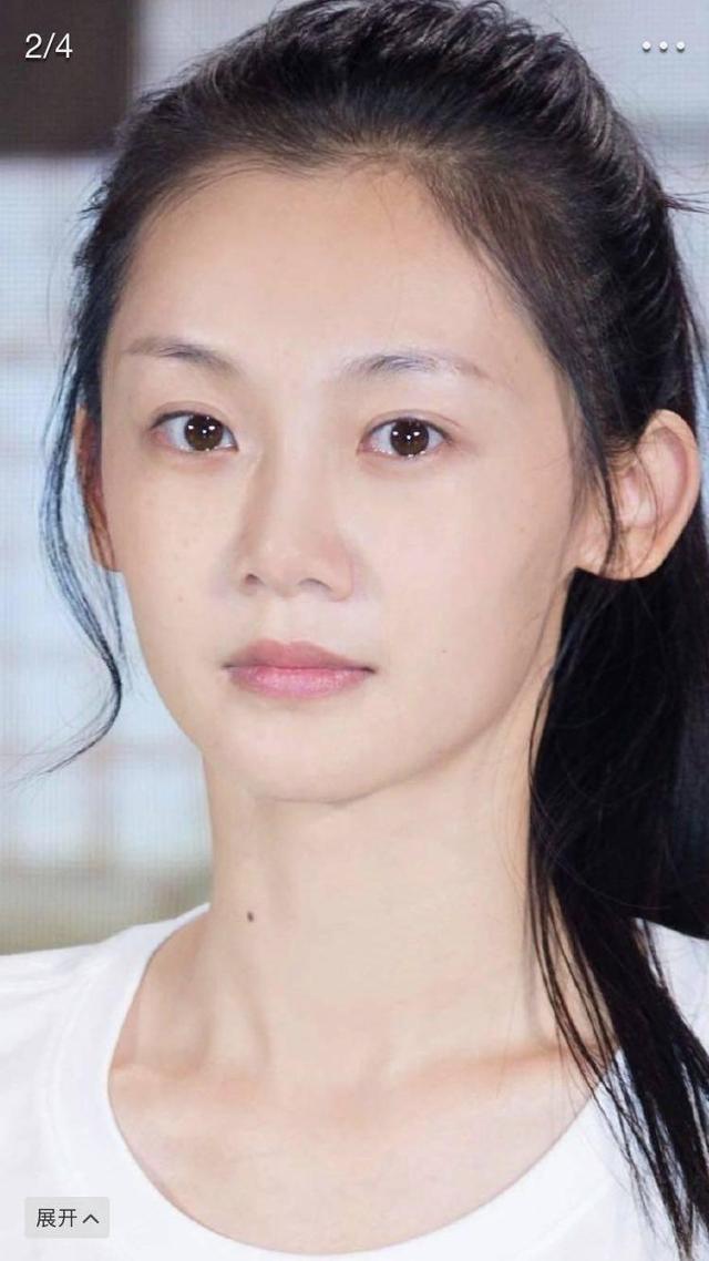 《芳华》女主角苗苗素颜照曝光,这容颜你给打几分?