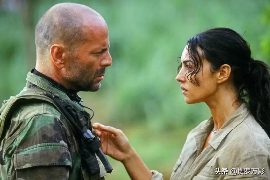 撤侨电影有哪几部好看（6部顶级的撤侨电影推荐）