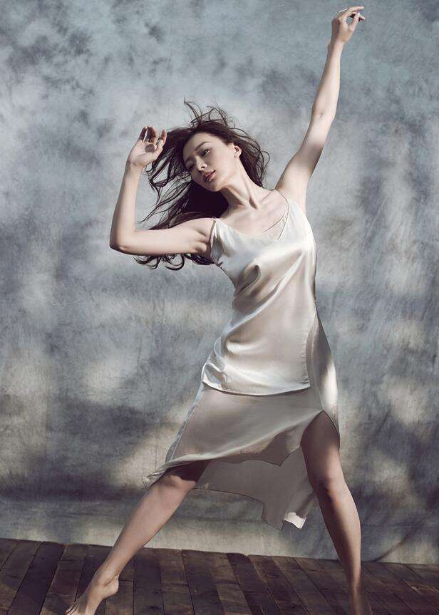 陈数:惨遭前夫劈腿,二婚钢琴家赵胤胤,为了继子决定不生孩子