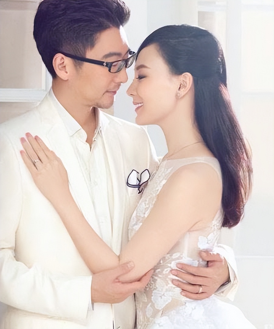 陈数:惨遭前夫劈腿,二婚钢琴家赵胤胤,为了继子决定不生孩子