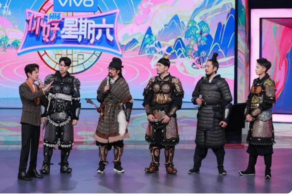 见证了内娱的繁华与低谷,保住何炅就是保住了芒果台的收视率