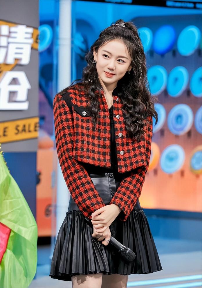 见证了内娱的繁华与低谷,保住何炅就是保住了芒果台的收视率