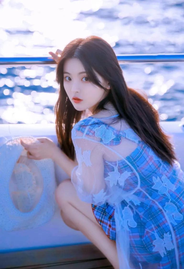 杨超越-----清纯可爱的女神介绍