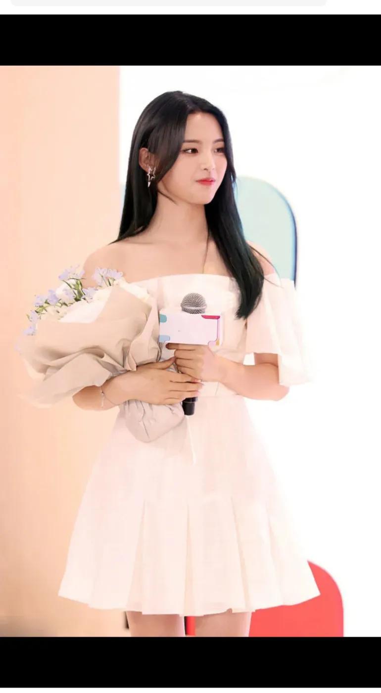 杨超越-----清纯可爱的女神介绍