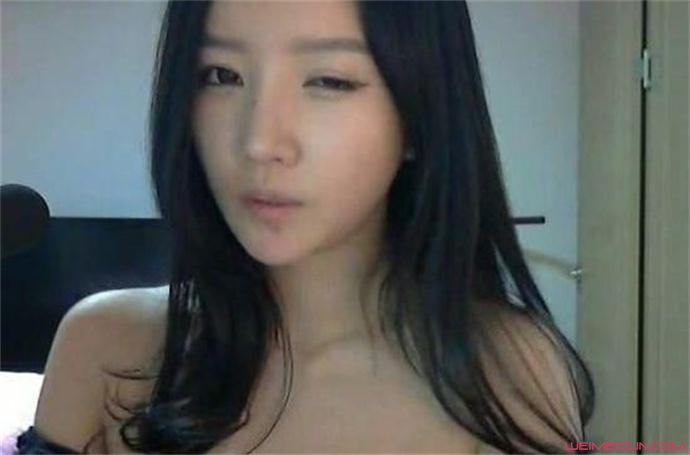 朴妮唛三围多少 朴妮唛的火辣直播热舞尺度大