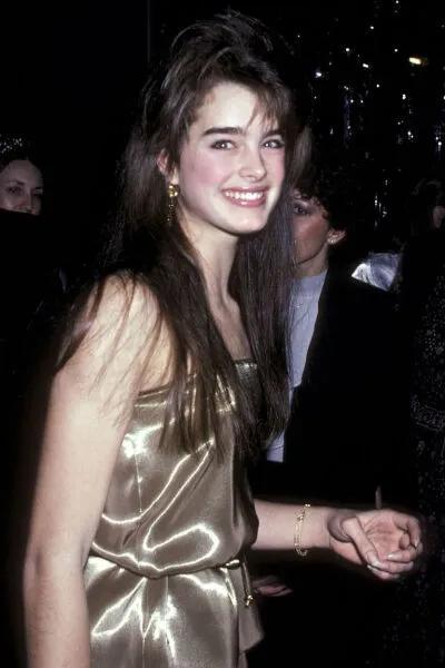 迈克尔杰克逊整容(13岁风靡全美拒绝迈克尔)(12)