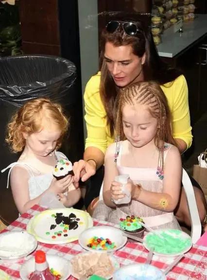 迈克尔杰克逊整容(13岁风靡全美拒绝迈克尔)(24)