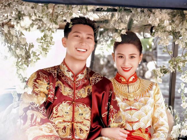 赌王三太被称赞气质超群 不愧是赌王看上的女人