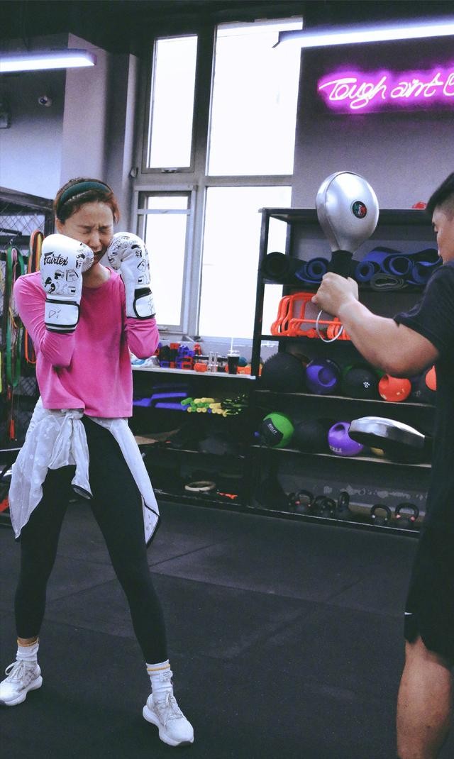 王珞丹结婚了吗(38岁王珞丹近照曝光)