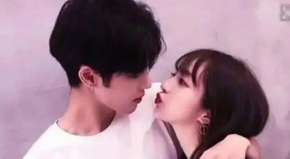 娱乐蔡徐坤亲口承认初吻在高一,蔡徐坤的初吻给了谁? 1