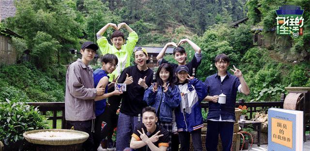 黄磊爆料王迅父母春节出车祸,母亲去世,父亲重伤,和谭松韵相似