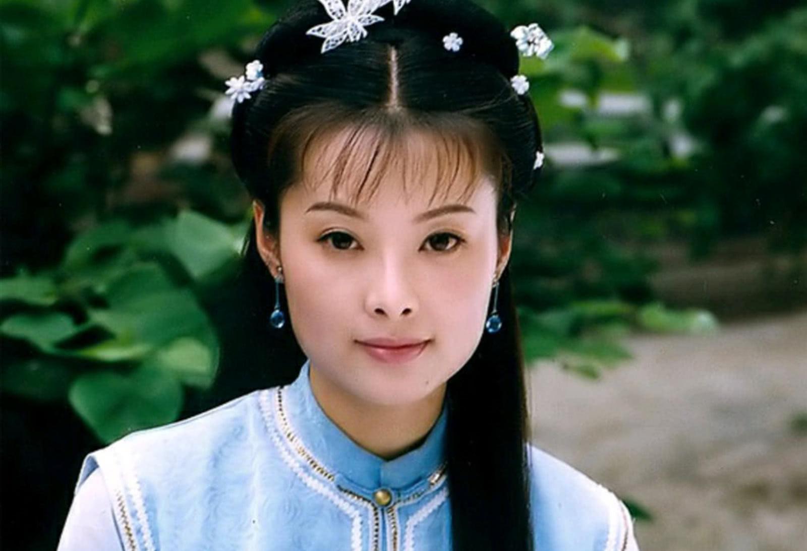 袁立现在怎样了(51岁袁立近况)