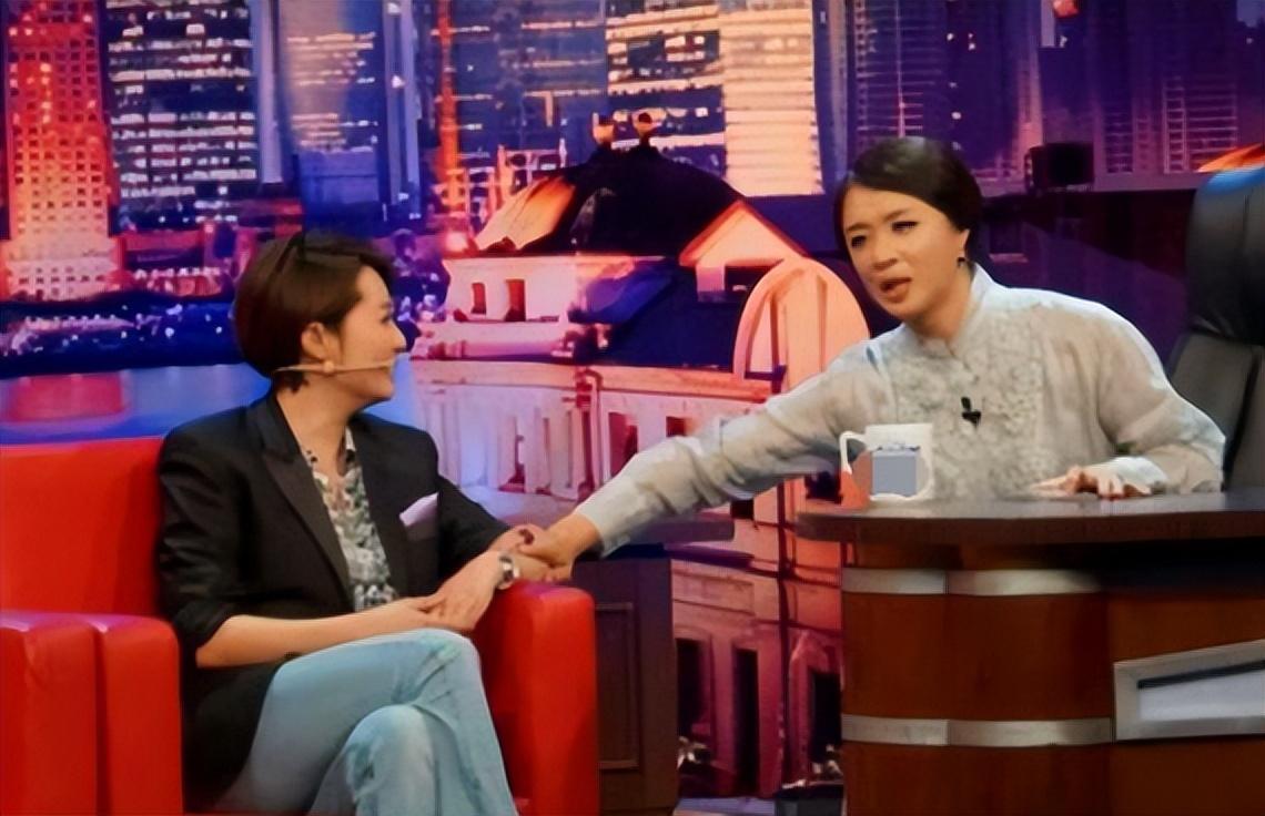 袁立现在怎样了(51岁袁立近况)