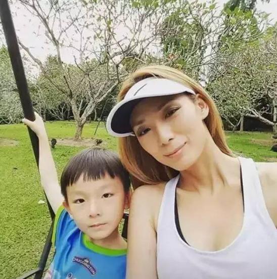 郑秀珍电视剧(她曾是新加坡四大美女之一)(14)