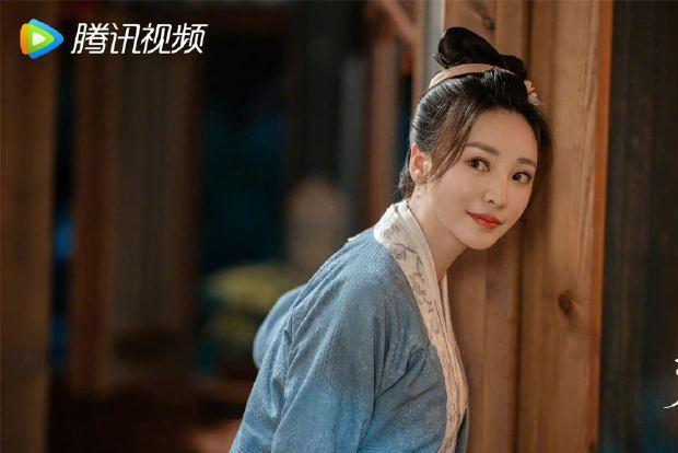 柳岩伴娘事件发生了什么事（伴娘门事件后柳岩终于）(15)