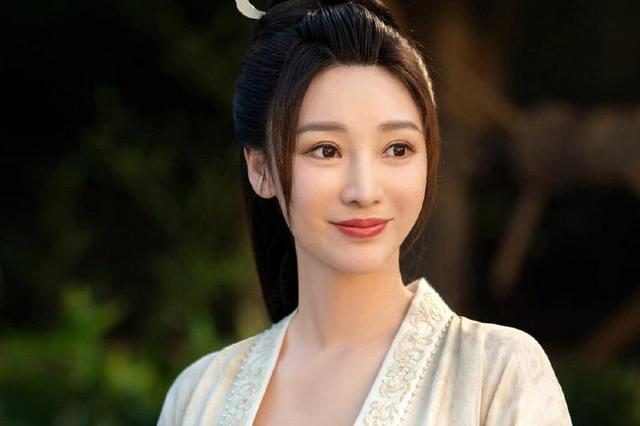 柳岩伴娘事件发生了什么事（伴娘门事件后柳岩终于）(11)