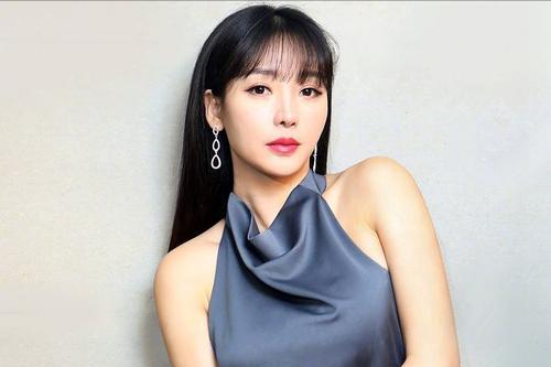 柳岩伴娘事件发生了什么事（伴娘门事件后柳岩终于）(9)