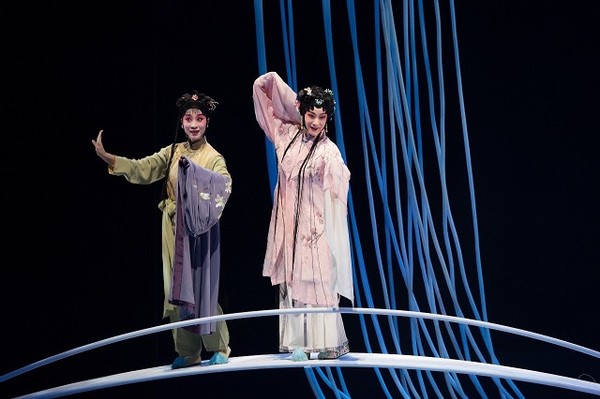 张若虚：出生于唐朝的诗人，仅有两首诗存世，却盖过大唐众多诗人