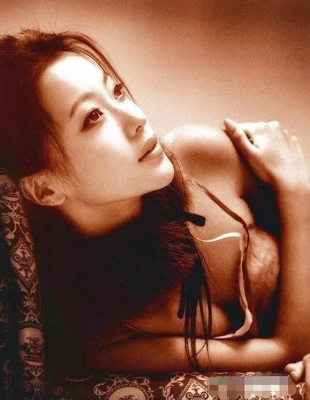 金喜善个人资料及简历（韩国第一美女金喜善）