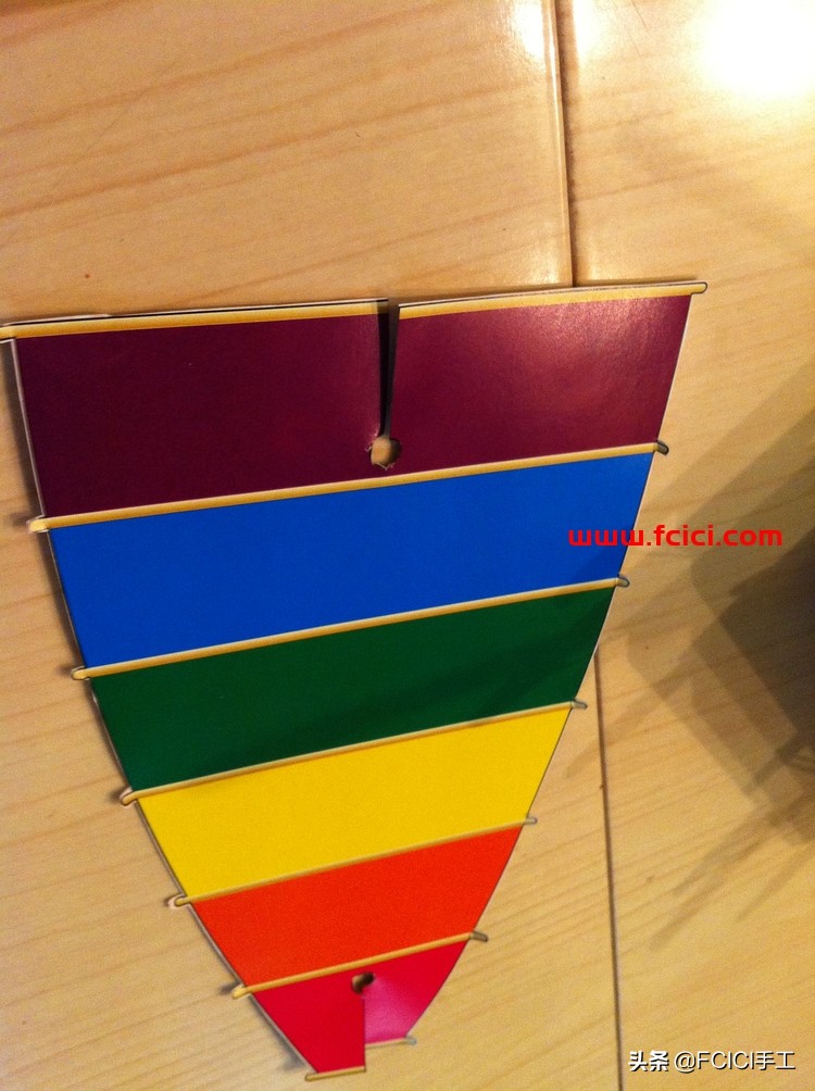 科技小手工制作:迷你小帆船 手工教程图