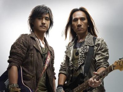 ​动力火车资料，动力火车有什么颜色(动力火车红色)