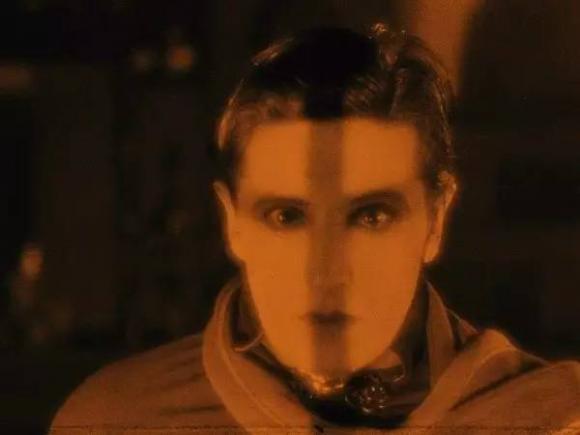 [内附故事原型]十五部真实事件改编的恐怖片：世界远比电影可怕！