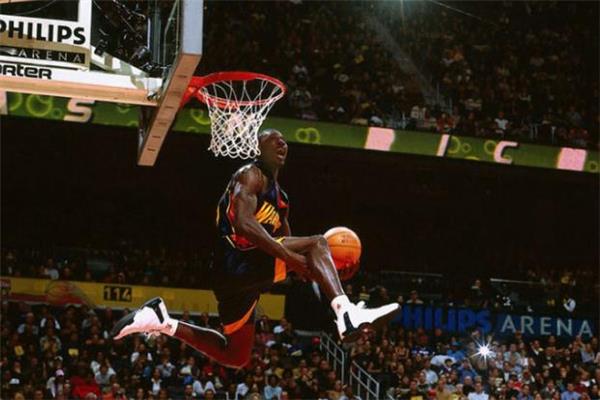 打篮球怎么练弹跳力 弹跳力怎么训练 打篮球怎么练弹跳力 弹跳力怎么训练