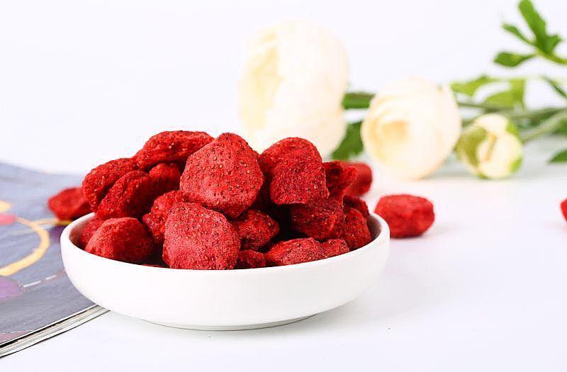 草莓干吃多了会怎么样 草莓干吃多了会上火吗