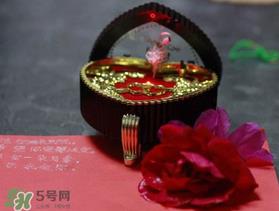 母亲节要不要给男朋友妈妈买礼物?母亲节送男友妈妈礼物 母亲节要不要给男朋友妈妈买礼物?母亲节送男友妈妈礼物