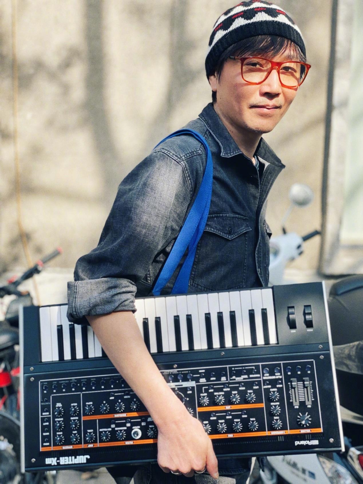 张亚东的历任女友是谁 情史惊动娱乐圈