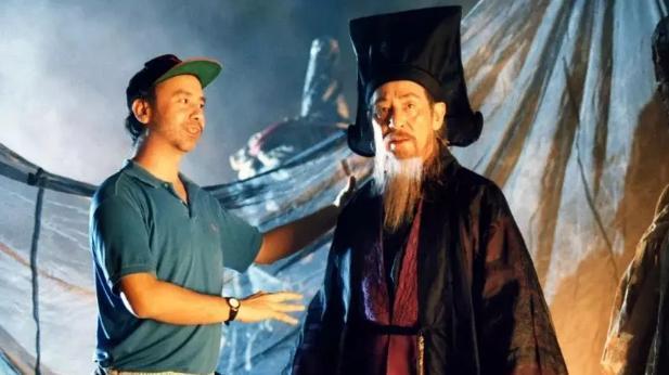 新《倚天》里的张三丰是形体艺术大师，这8版张真人也都身怀绝技