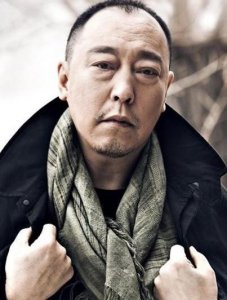 ​倪大红年轻时候长什么样？看到他24岁时的剧照，颜值不输小鲜肉