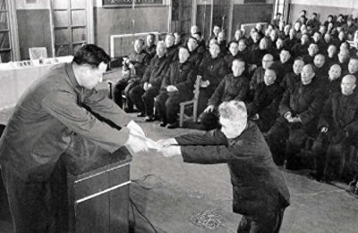 ​1959年首批特赦战犯，10个高官各有理由，为何偏偏不放范汉杰