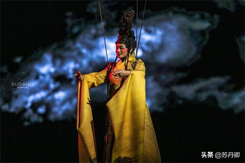 外国人指导中国文化，武汉《汉秀》怎么样？一张门票最贵2699元