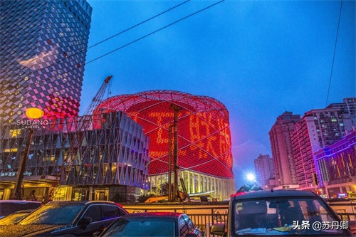 外国人指导中国文化，武汉《汉秀》怎么样？一张门票最贵2699元