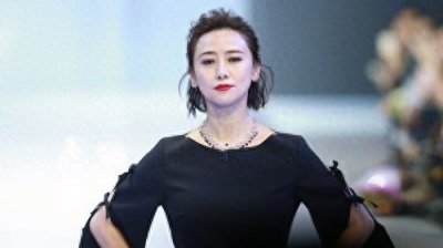 ​湖北美女翁虹的传奇人生：从北漂少女到荧屏女神