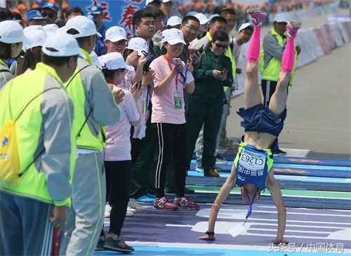 秦皇岛举行国际马拉松暨全国马拉松锦标赛