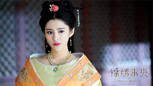 《锦绣未央》最新剧照曝光，四大美人唐嫣毛晓彤李心艾陈钰琪美哭