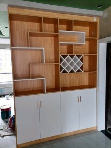 ​定制的柜子650元一平方，贵了没？材质是多层实木板，找熟人做的