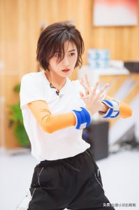 ​《乘风破浪的姐姐》万茜老公曝光，一位典型的“别人家的老公”