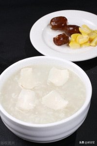 ​百合粥的做法和功效