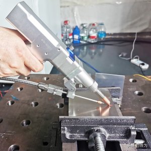 ​光纤不小心折断该怎么办？