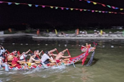 ​《端午赛龙舟的由来》