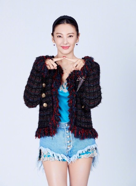 张雨绮打老公事件（张雨绮家暴竟用刀划伤老公的背）