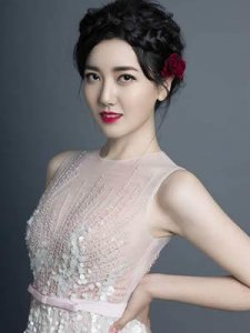 ​胡影怡个人资料