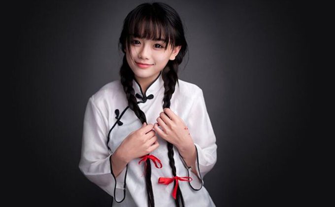 南笙姑娘真实照片见光死 微博南笙素颜暴露整容痕迹被扒皮